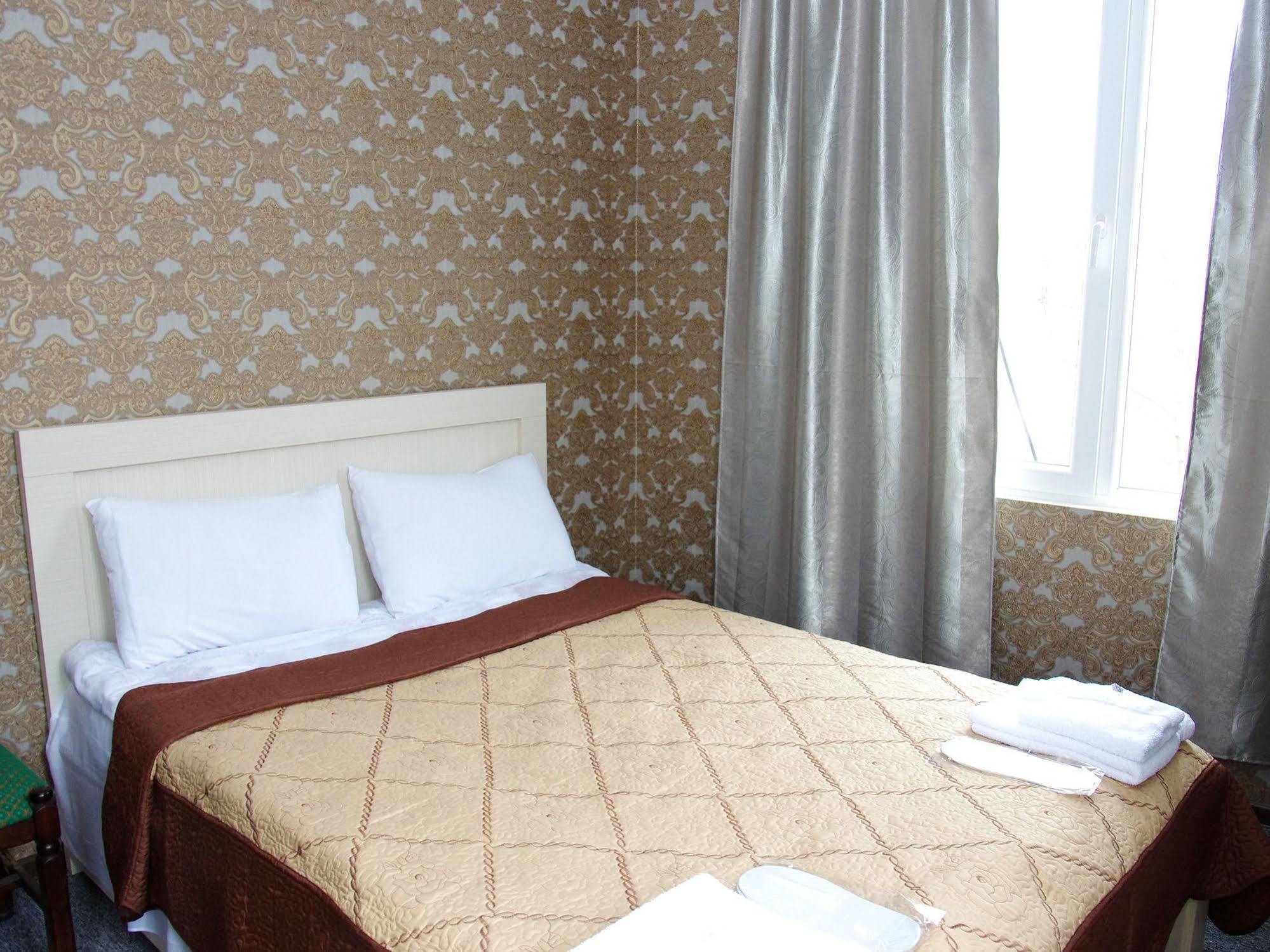 King Edward Hotel Tbilisi Esterno foto