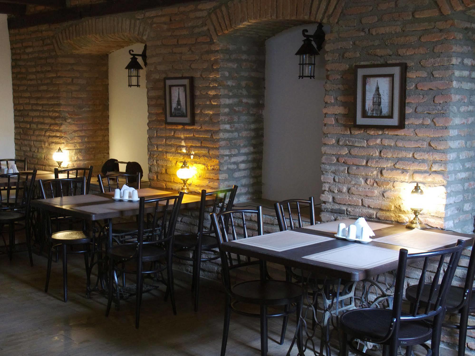 King Edward Hotel Tbilisi Esterno foto
